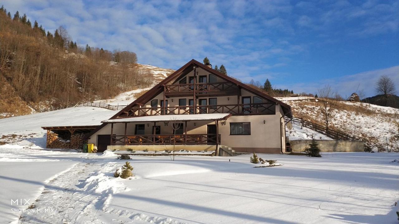 Casa Roua Muntilor Villa Câmpulung Moldovenesc Exterior foto